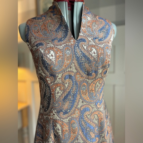 Vintage 1960’s Paisley Print Dress Size 2 - Picture 7 of 11